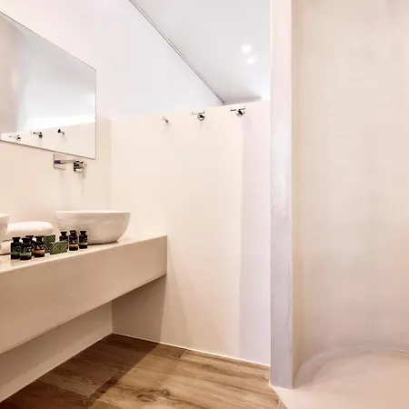 Hotel Civitas Milos Adamantas (Milos)