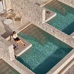 Civitas Milos Hotel *