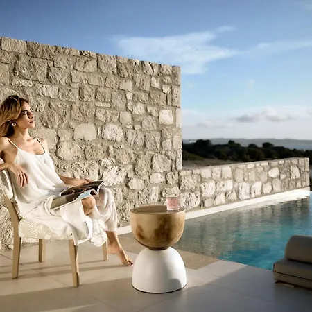 Civitas Milos אדאמאס